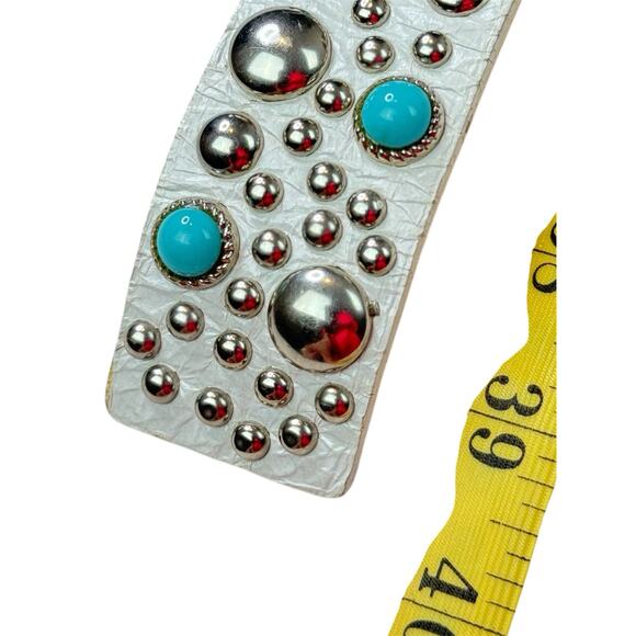Streets Ahead Y2K White Turquoise Silver Studded Leather Belt Size Medium